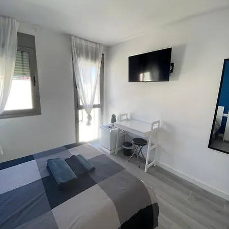 Casa Uma Πανσιόν